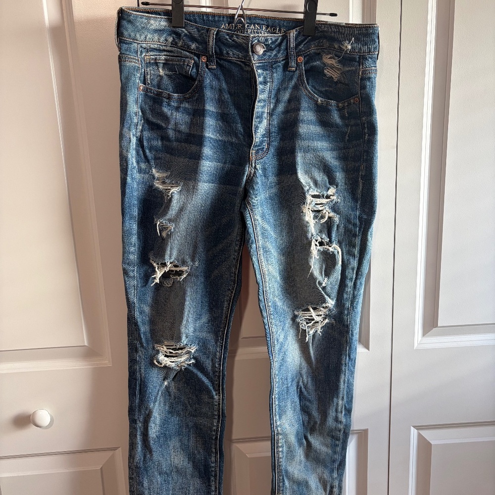 American Eagle Tomgirl jeans